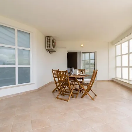 Apartamento Spaceful In *