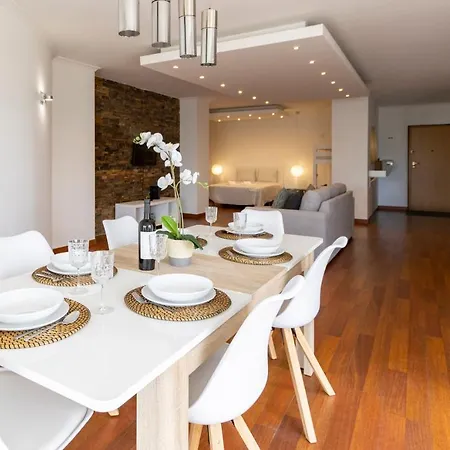 Spaceful In Albufeira